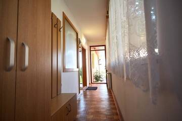 Фото номера Дом с 1 спальней Дома для отпуска Casa Mariana г. Hărman 9